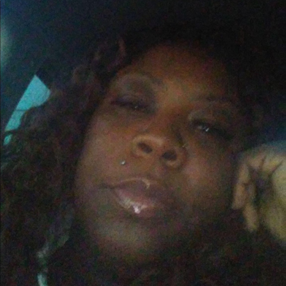Meet your Posher, Latasha
